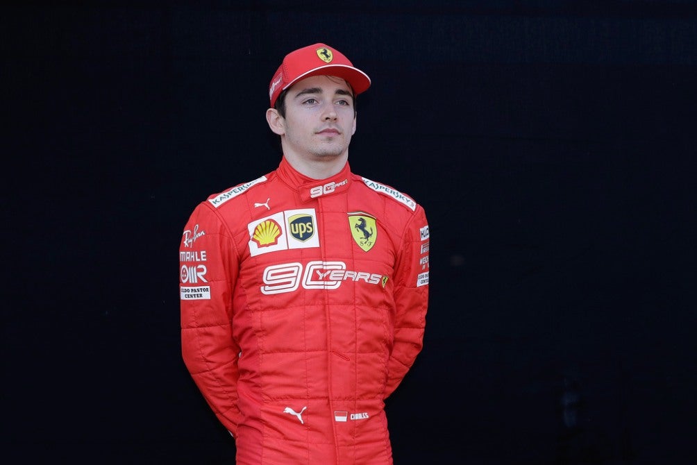 Leclerc renovó contrato con Ferrari