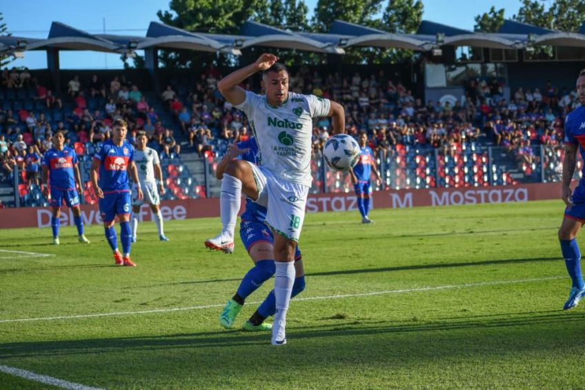 La terrible falla de Iván Morales, ex de Cruz Azul, en Argentina