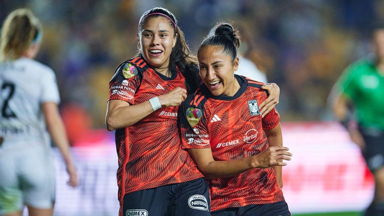 Tigres Femenil celebra la victoria 