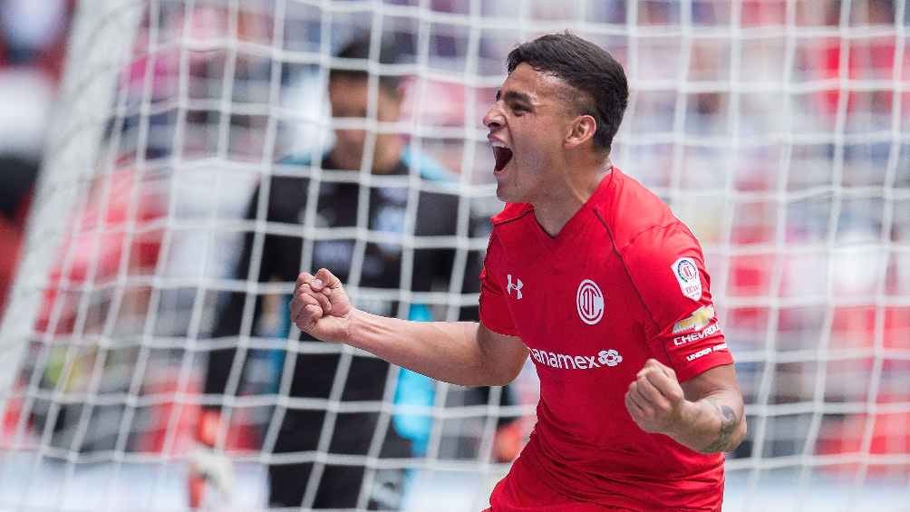 Alexis Vega en su primera etapa con Toluca