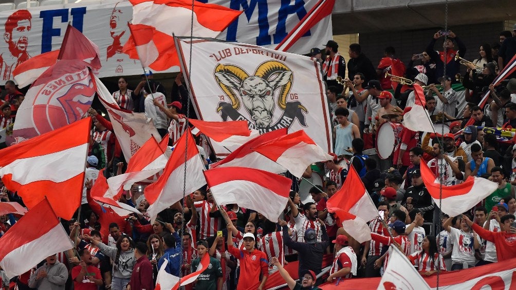 Del "CU, CU, Pumas" al "Meeh, Meeh, Chivas": Aficionado de Guadalajara 'inventa' nueva porra