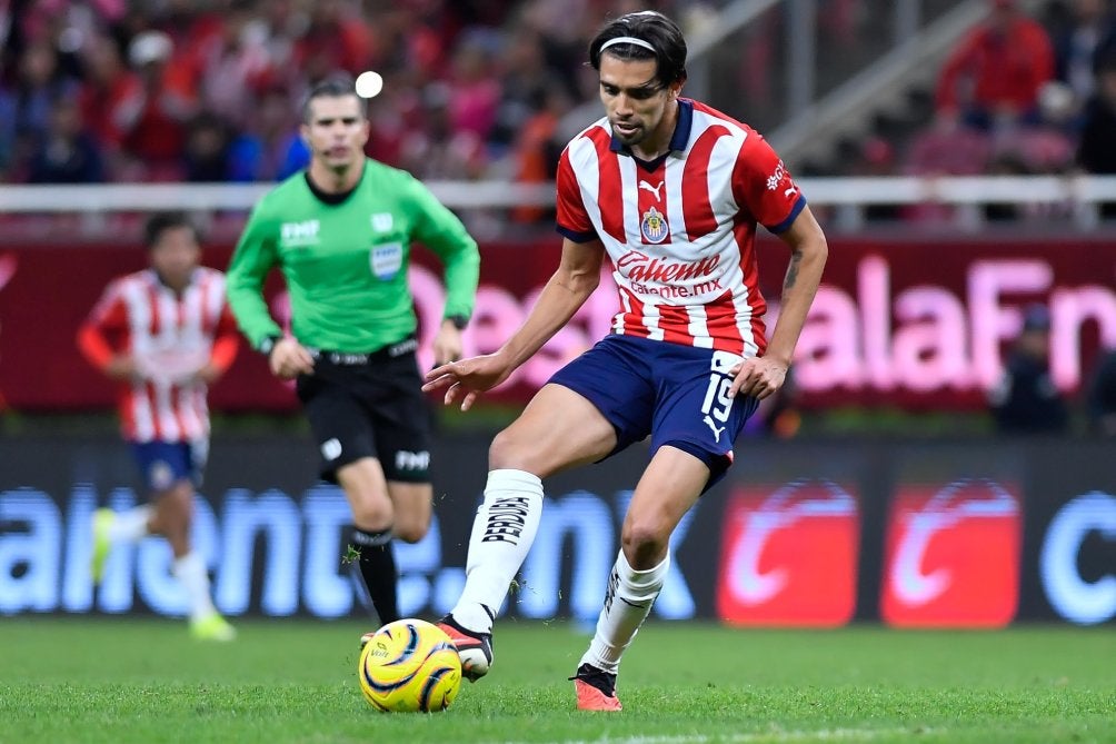 Ricardo Marín con Chivas en la Jornada 4