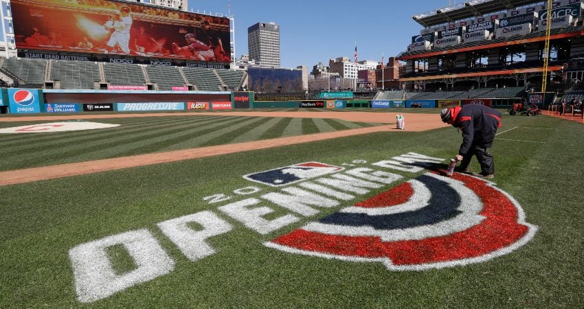 Guardianes de Cleveland lanzarán su primera bola de la MLB durante un eclipse total