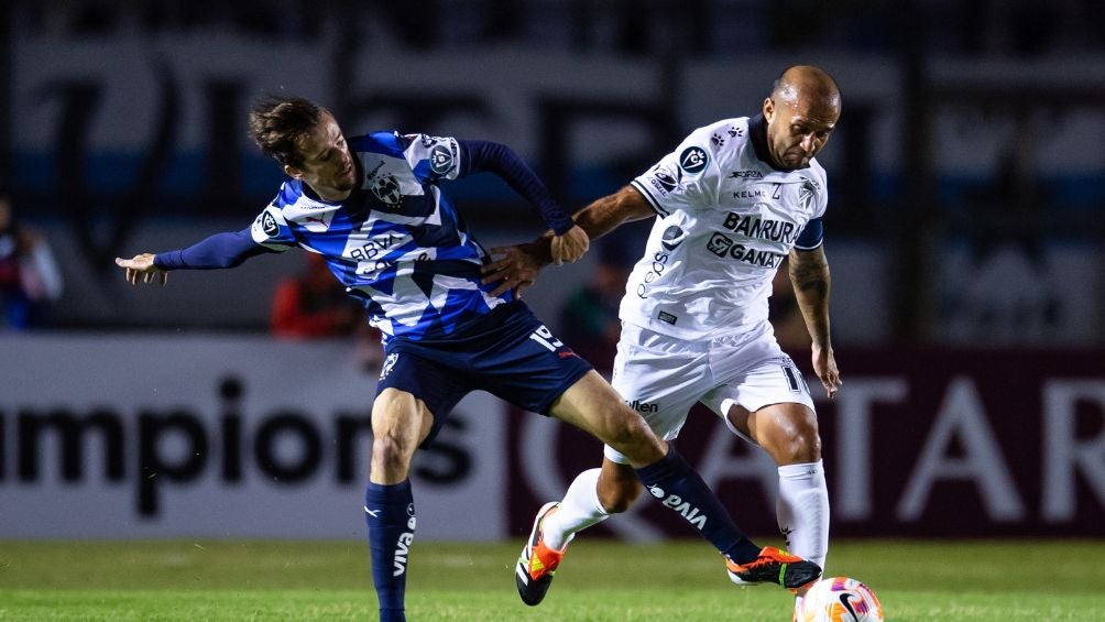 Imágenes del Rayados vs Comunicaciones