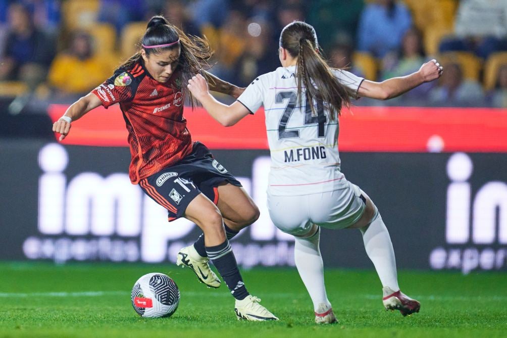 La 'Maga' en el juego ante Tijuana