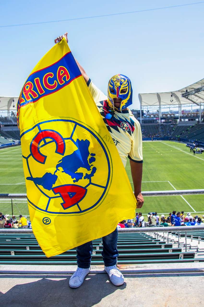 Aficionado de América en un partido celebrado en EU