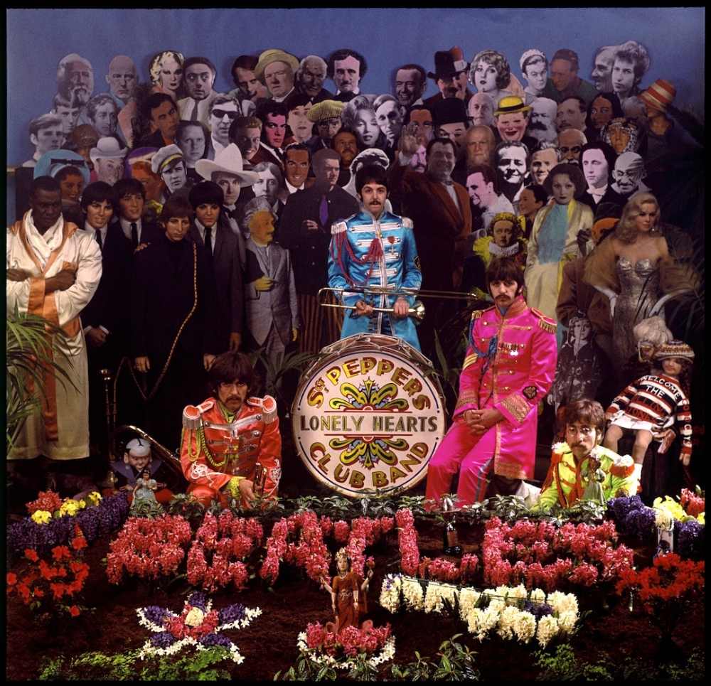 ‘Lucy in the Sky with Diamonds’ viene en el disco 'Sgt. Pepper’s Lonely Hearts Club Band'.