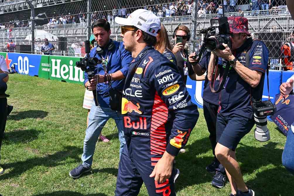 Checo Pérez durante el Gran Premio de México