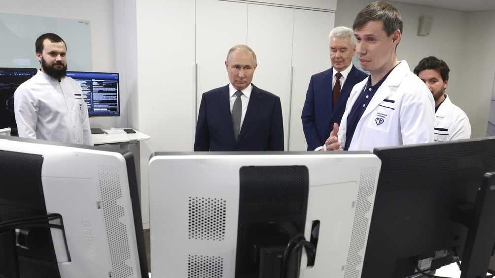 Putin participó en el Foro sobre Tecnologías del Futuro en Moscú. 