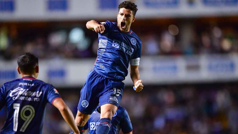 Nacho Rivero regresó a los entrenamientos de Cruz Azul tras el fallecimiento de su madre