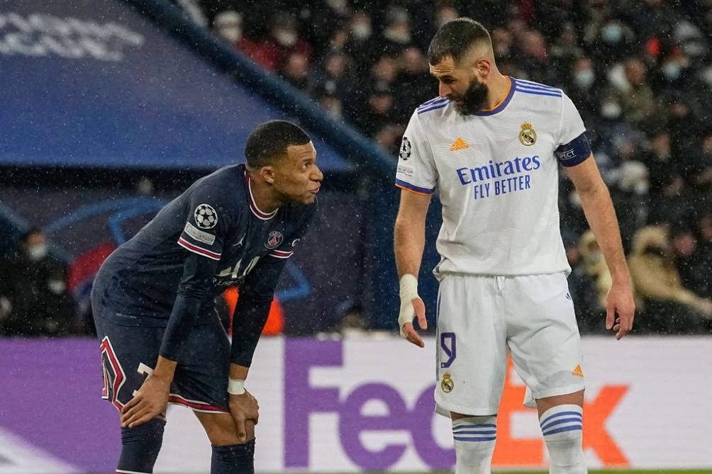 Mbappé y Benzema en un partido de PSG ante Real Madrid