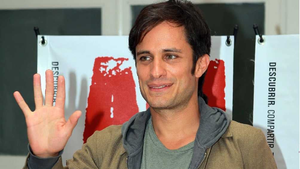 El músico dijo que es difícil vivir a la sombre de Gael García.