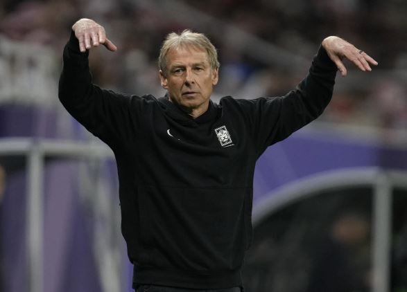 Klinsmann, molesto tras falla de sus jugadores