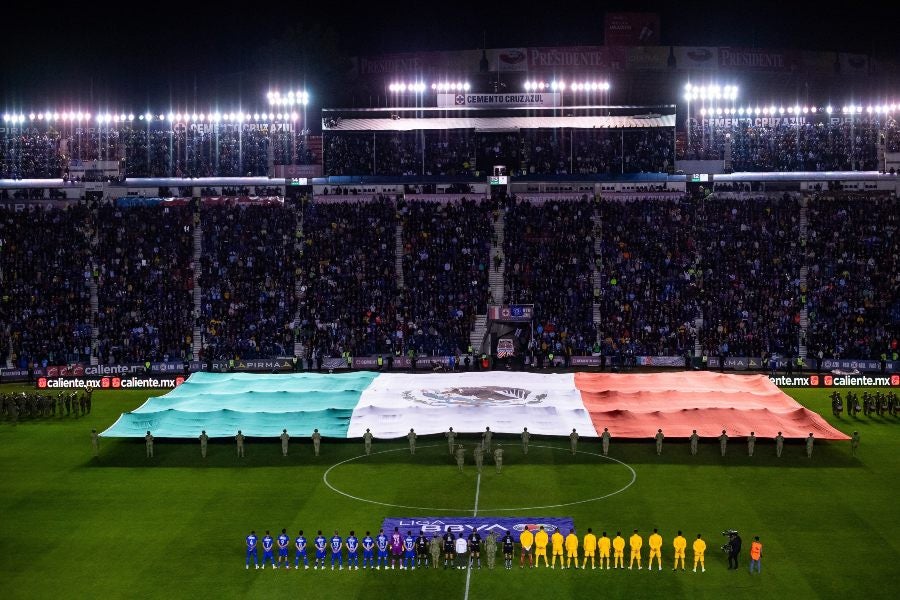 Protocolo de Liga MX por el Día de la Bandera