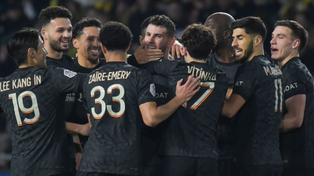 El PSG celebra la victoria de este jornada