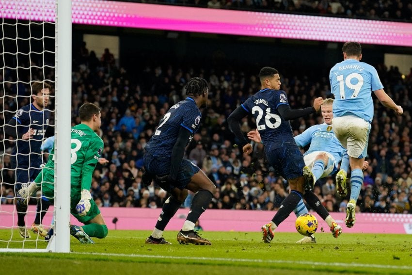 Manchester City se aleja del campeonato 