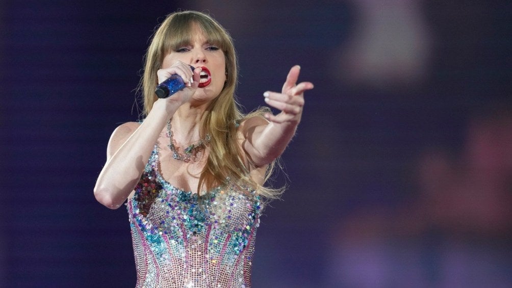 Taylor Swift viajó a Australia para continuar con 'The Eras Tour'