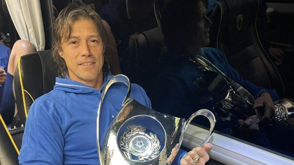 Matias Almeyda ya fue campeón de la Superliga de Grecia