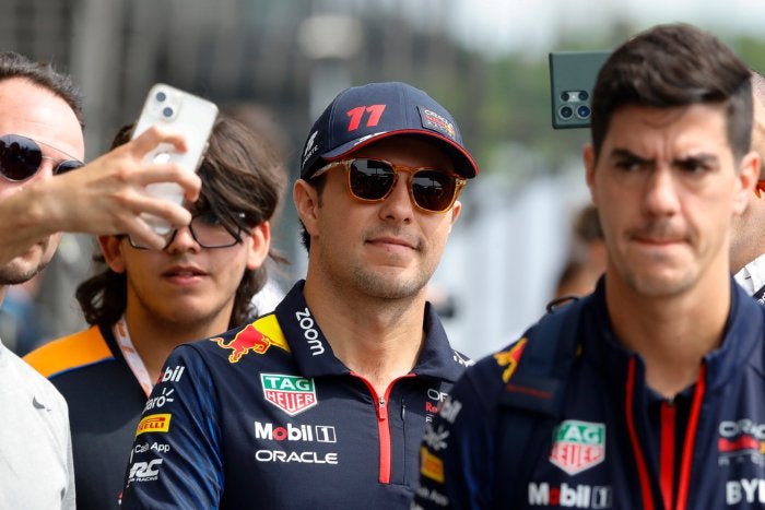 Checo Pérez durante un Gran Premio