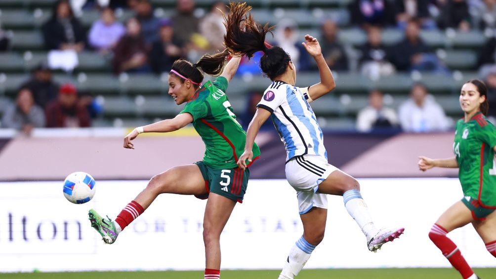 La selección mexicana debutó ante Argentina en la Copa Oro Femenil