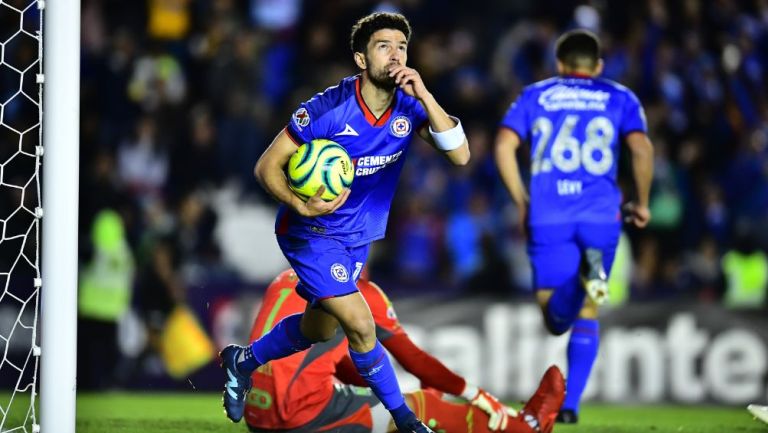 Rivero celebra el gol de la victoria ante Tigres