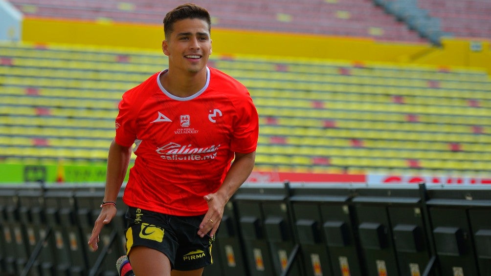 Paolo Medina en entrenamiento con Monarcas Morelia 