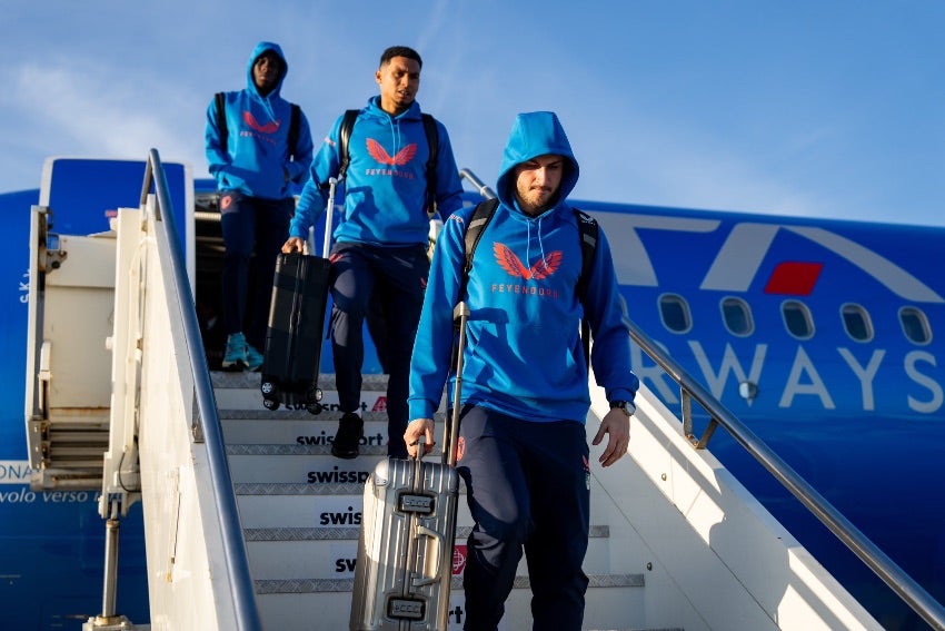 Feyenoord en su llegada a Roma