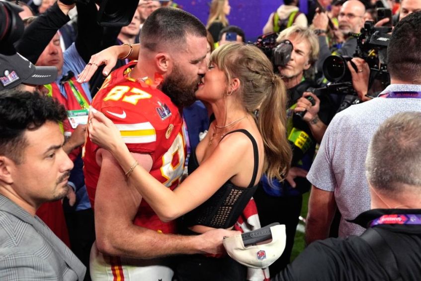 Kelce viajó en vuelo privado a Australia para estar con Taylor Swift