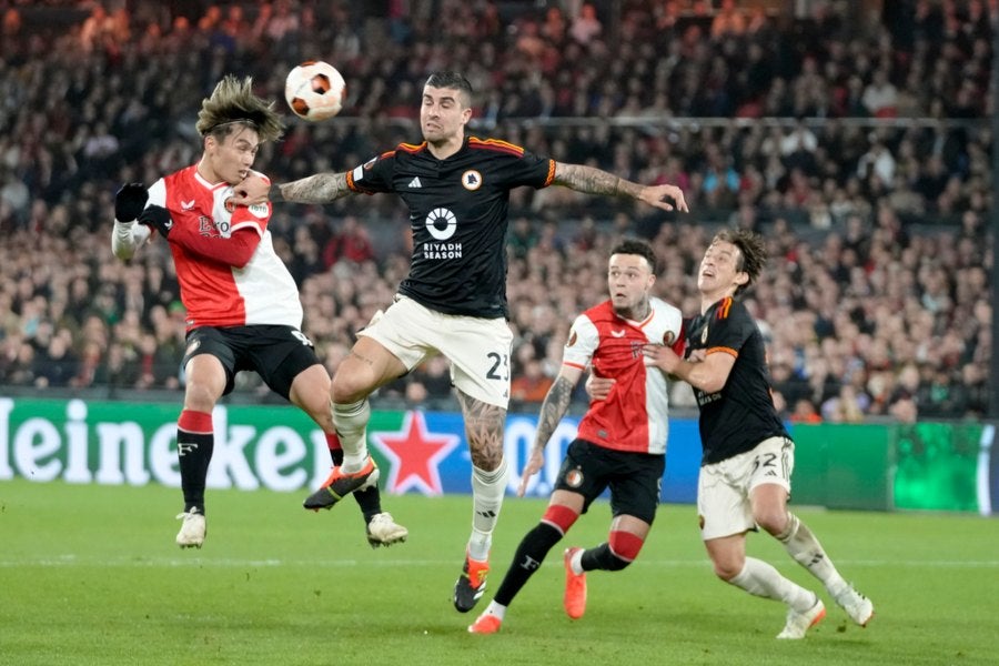 Roma y Feyenoord empataron 1-1 en la Ida