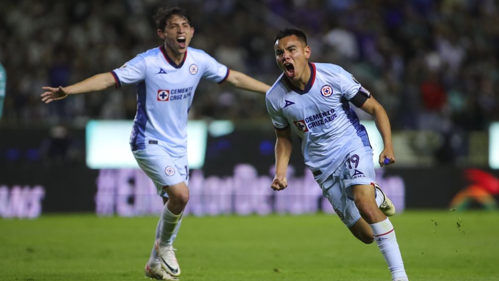 Charly Rodríguez celebra su gol