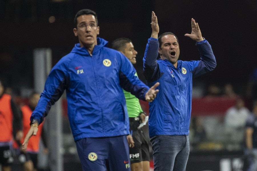 André Jardine molesto en el duelo ante Mazatlán