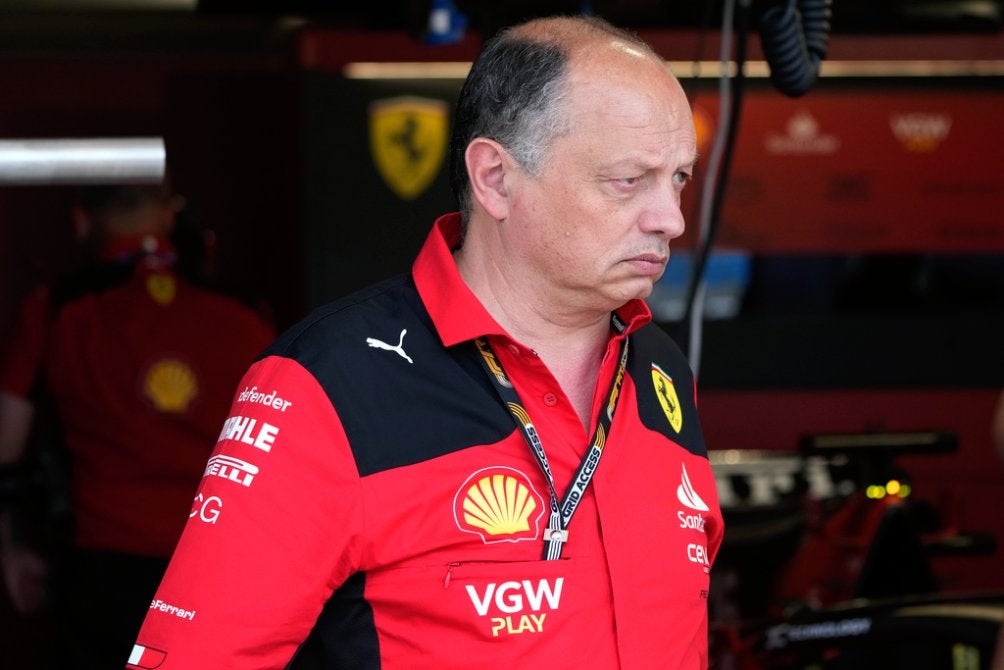 Vasseur en el garage de Ferrari