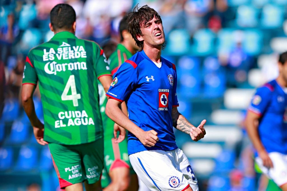 El 'Gato' durante un partido ante Santos en 2015