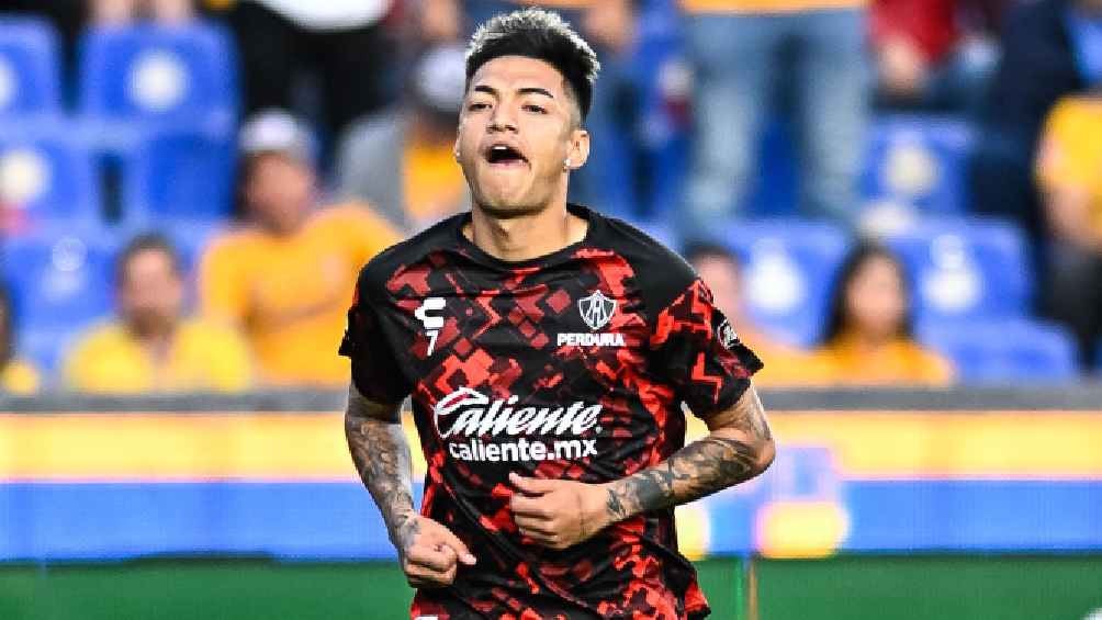 ¡No lo perdonan! Afición de Tigres abuchea a Raymundo Fulgencio previo al partido