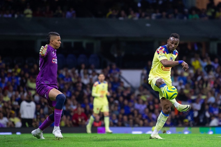 América sufrió cuatro goles anulados en el 1T