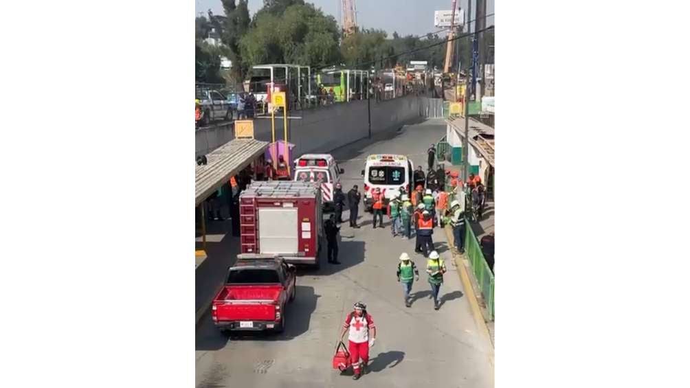 Hasta el lugar llegaron paramédicos y atendieron a tres de los siete lesionados. 