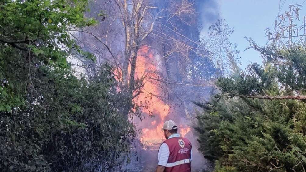 Reportan incendio en ductos de Pemex ubicados en Puebla