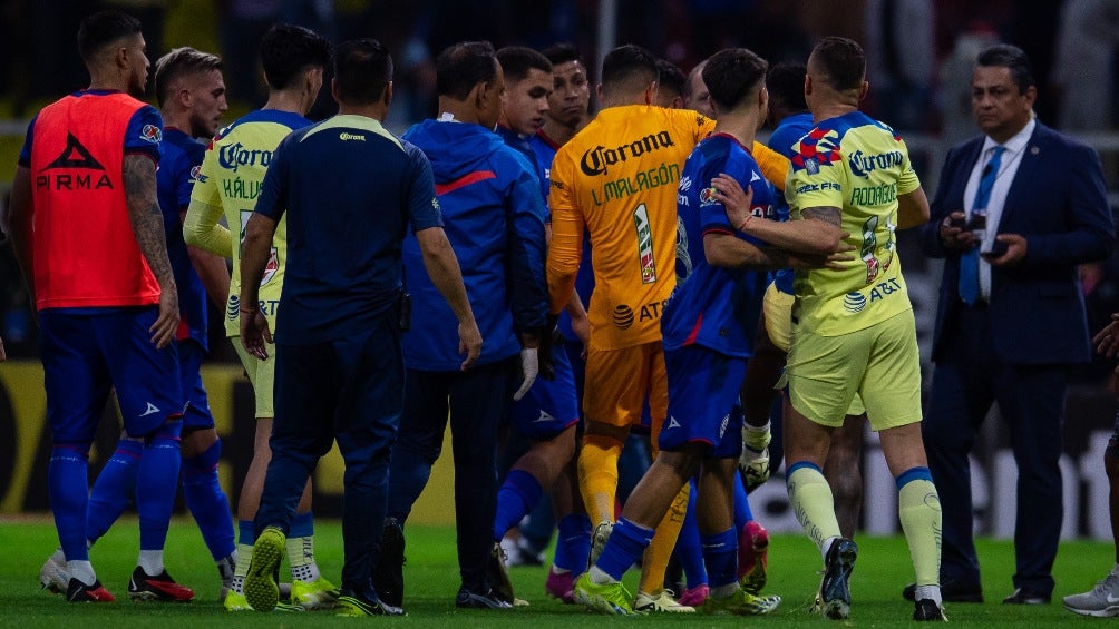 Sancionan a preparador físico del América por altercado con cuerpo técnico de Cruz Azul