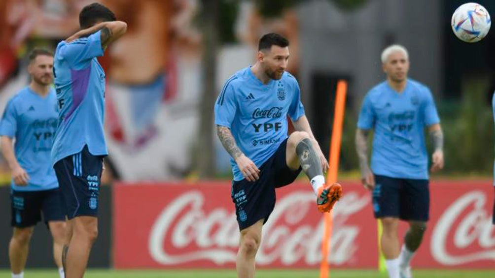 Messi en una práctica de Argentina