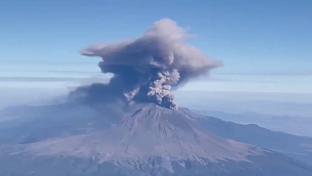 El volcán Popocatépetl tuvo 77 exhalaciones en las últimas horas. 