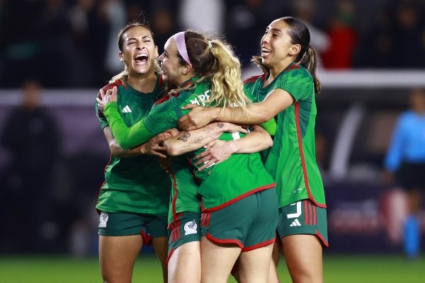 México venció 2-0 a Estados Unidos