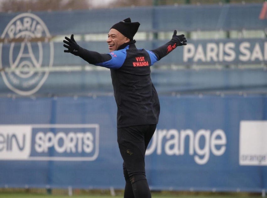 Kylian en entrenamiento con PSG 