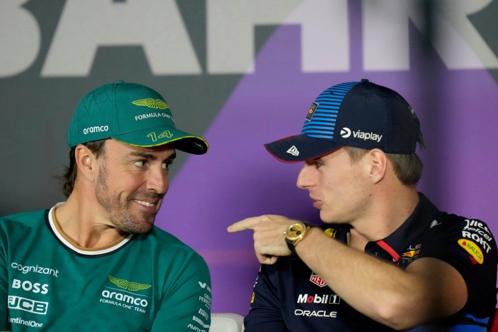 Fernando Alonso y Verstappen en conferencia en Baréin