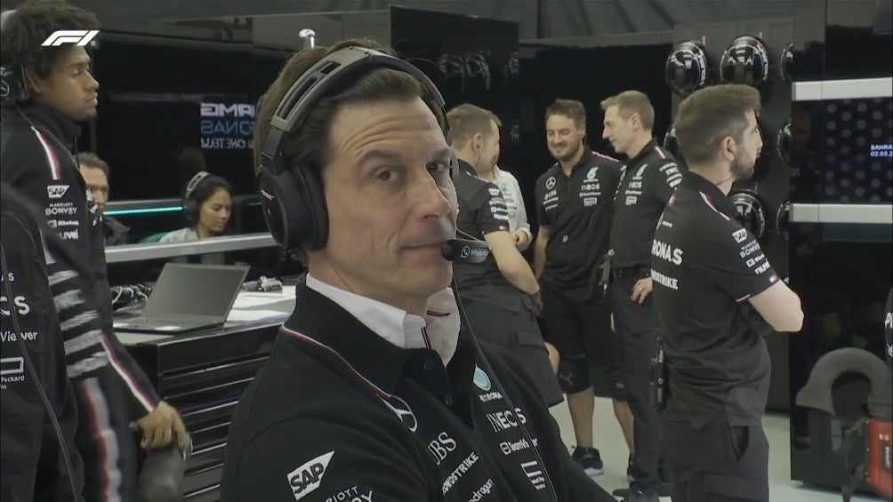 Toto Wolff durante las prácticas libres en Baréin