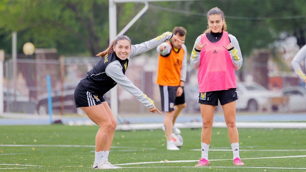 ¡A lo Will Smith! Tigres Femenil presume a Natalia Villarreal en sus entrenamientos