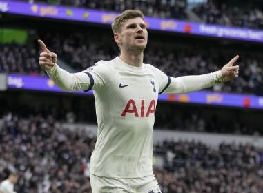 Timo Werner festeja su anotación 