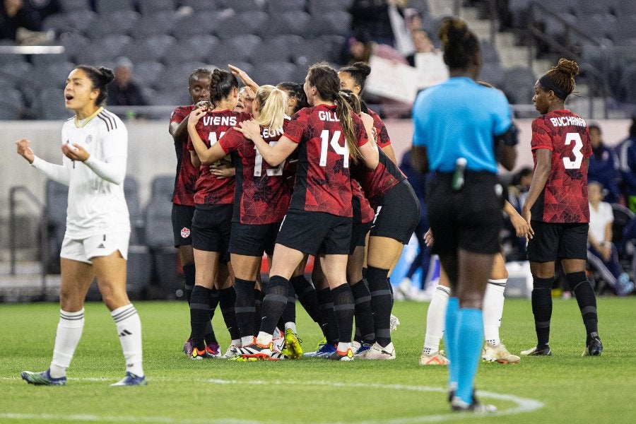 Canadá eliminó a Costa Rica en tiempos extras