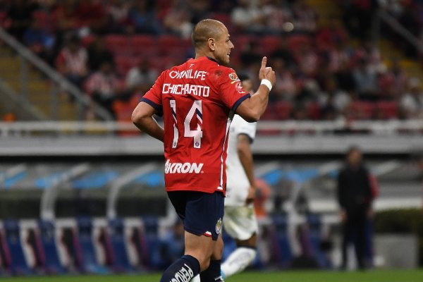 Chicharito en su debut con Chivas