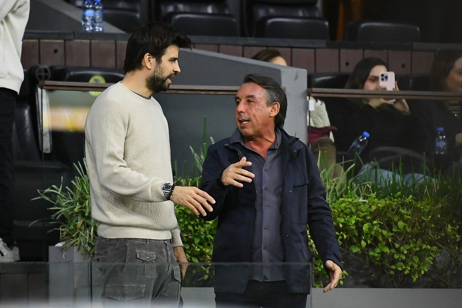 Gerard Piqué en el Estadio Azteca