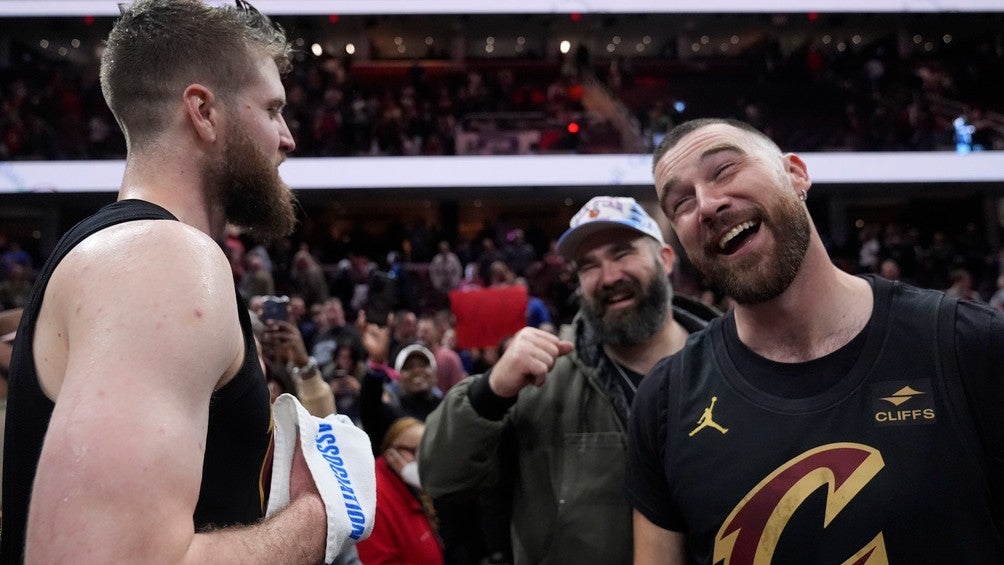 Los hermanos Kelce disfrutan las vacaciones 